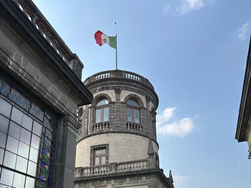 Chapultepec Castle Private Tour with Local Guide and Tickets Included