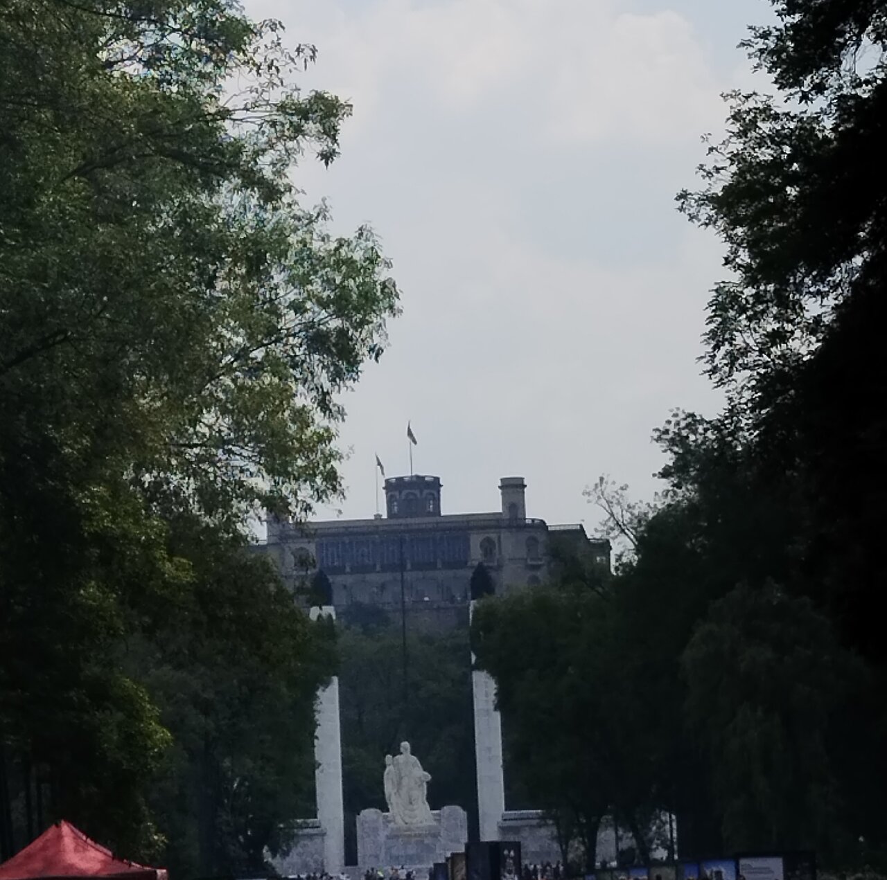 Small group historical chronology guided tour of Chapultepec Castle